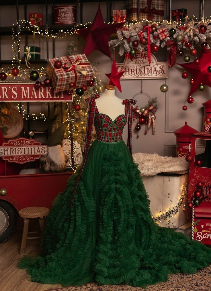 LADY DRESSES & JUMPSUITS